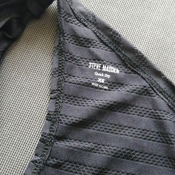 Steve Madden workout tank top - Picture 4 of 4